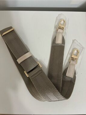 NWOT Ted Baker Adjustable Taupe Shoulder Bag Purse Strap with Gold Hardware